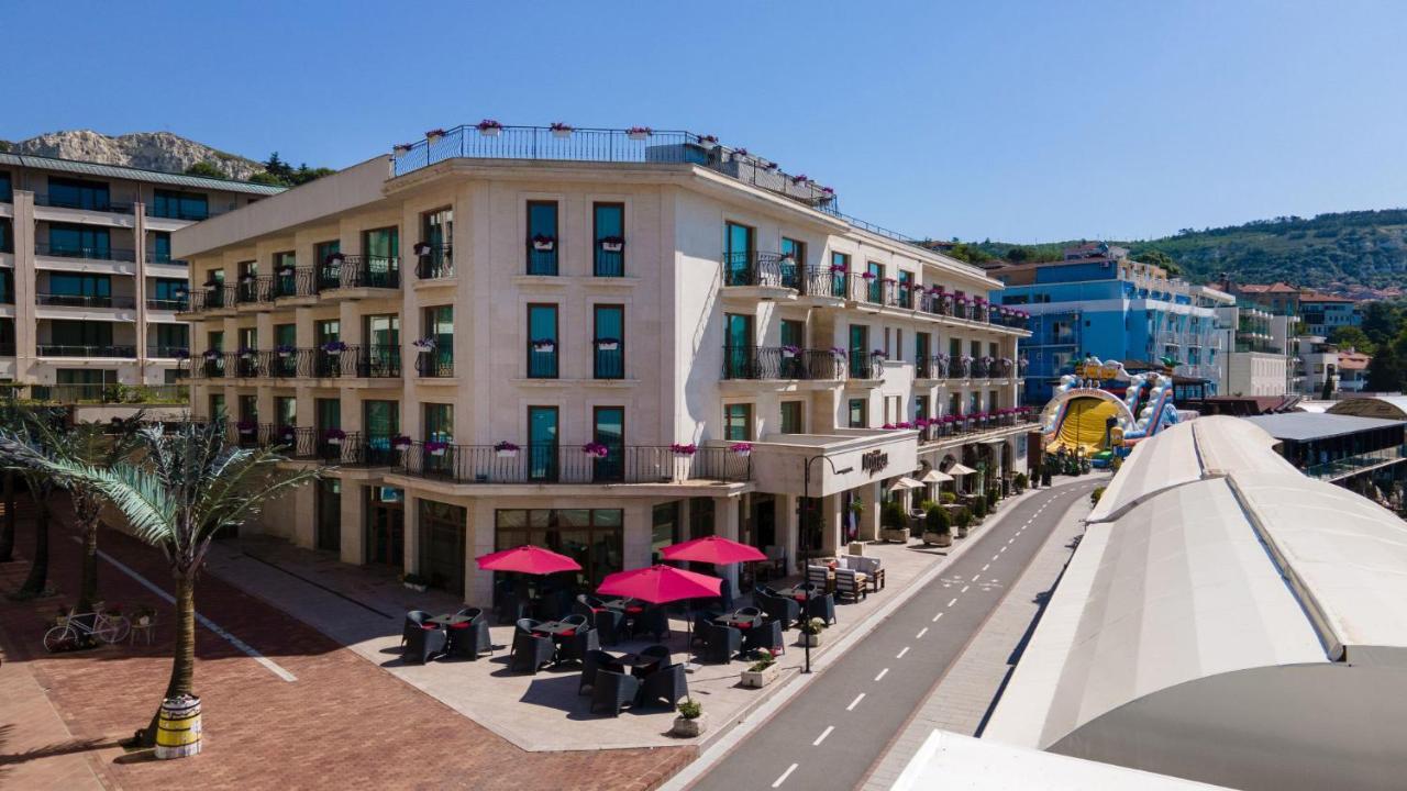 Hotel Mistral Balchik Extérieur photo