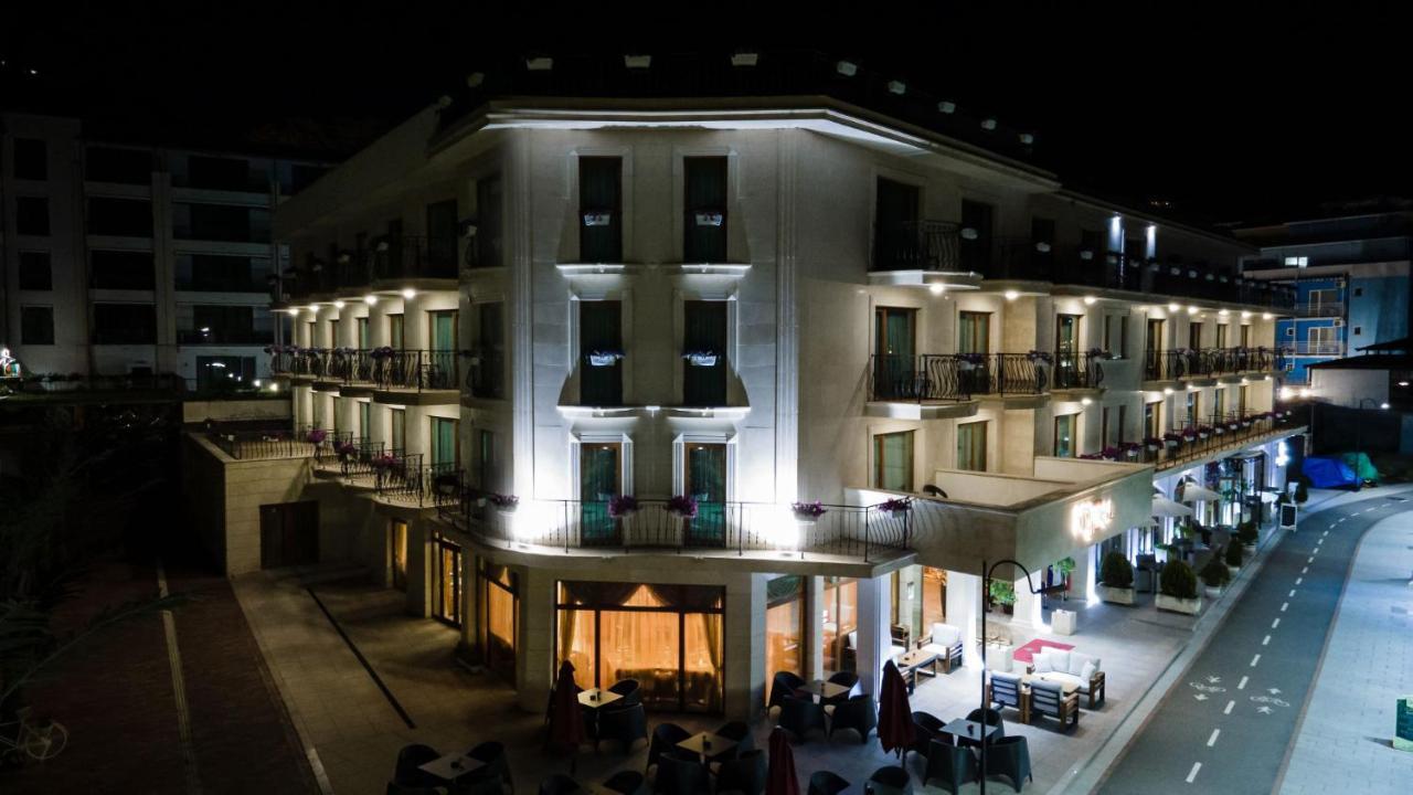 Hotel Mistral Balchik Extérieur photo