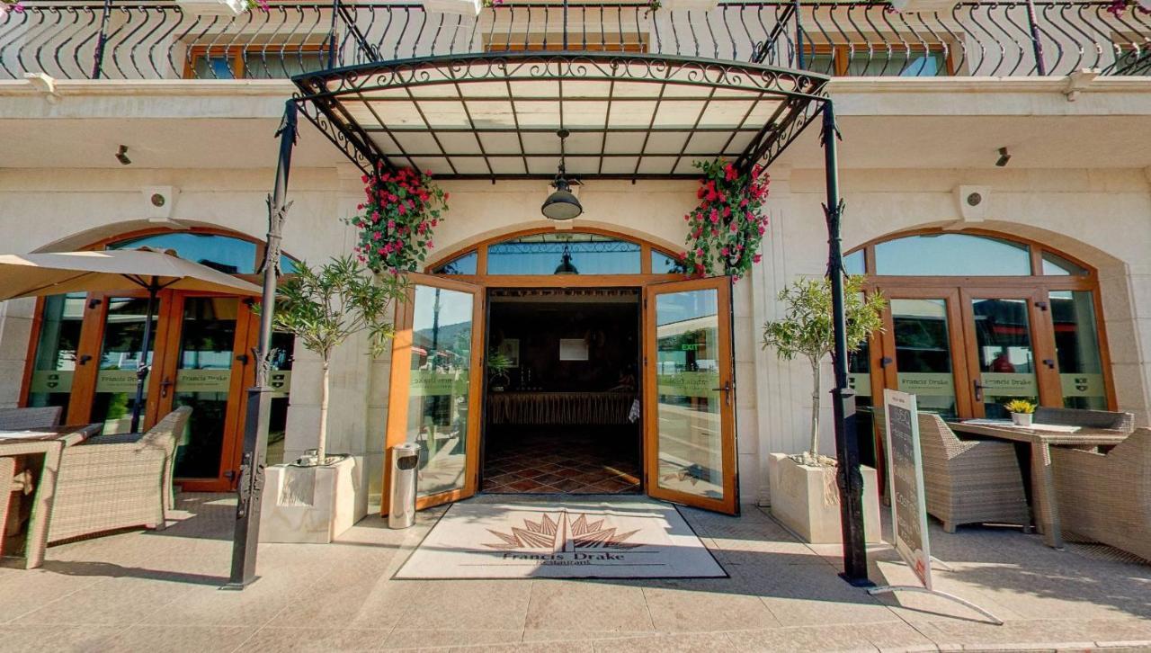 Hotel Mistral Balchik Extérieur photo