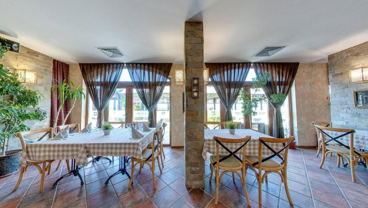 Hotel Mistral Balchik Extérieur photo