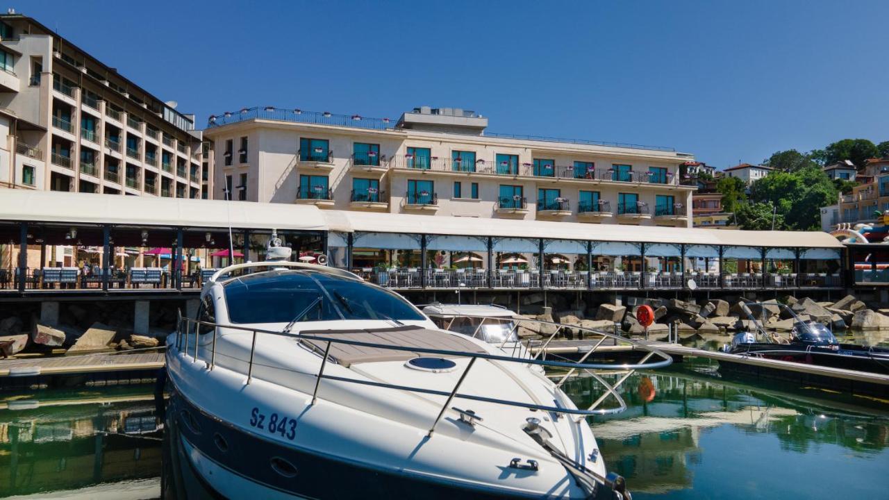 Hotel Mistral Balchik Extérieur photo