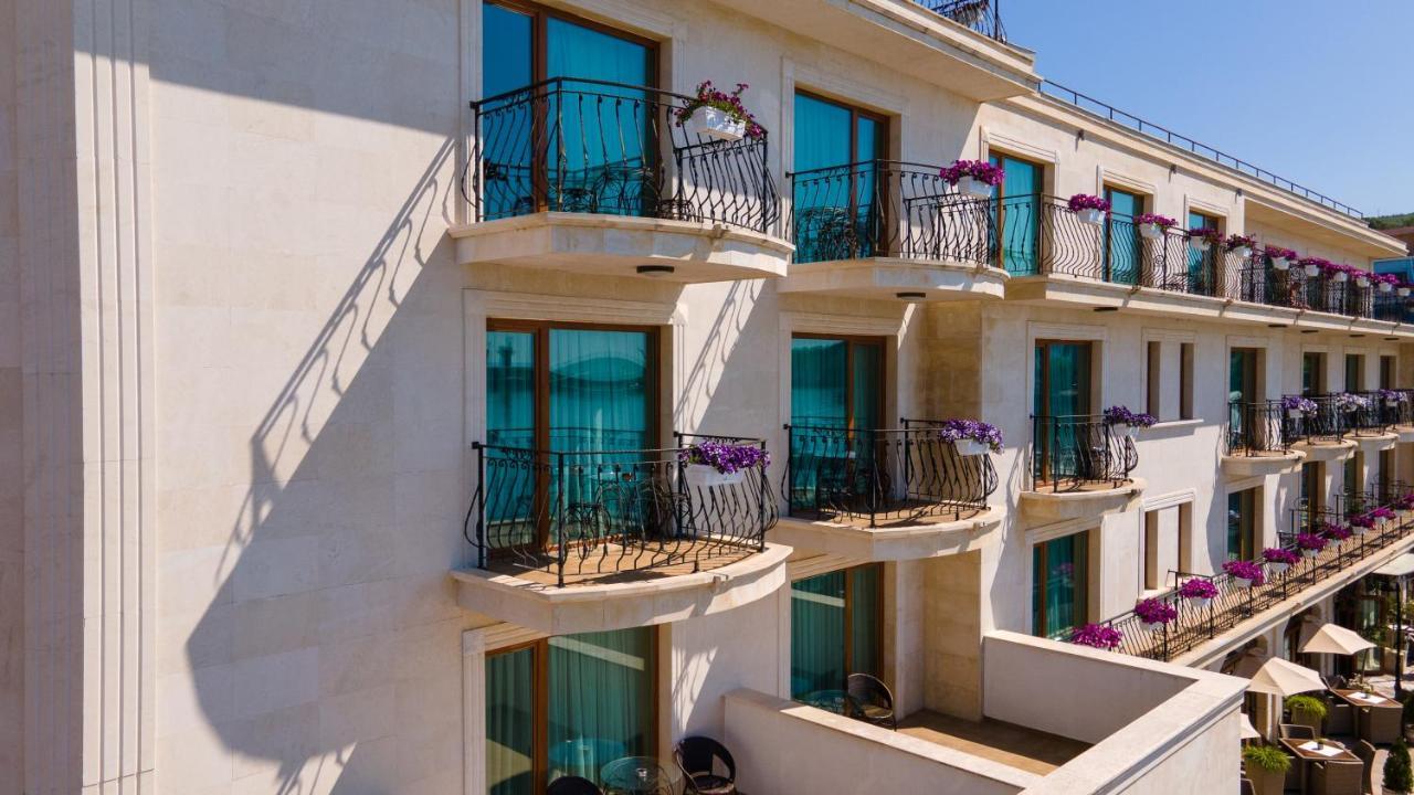 Hotel Mistral Balchik Extérieur photo