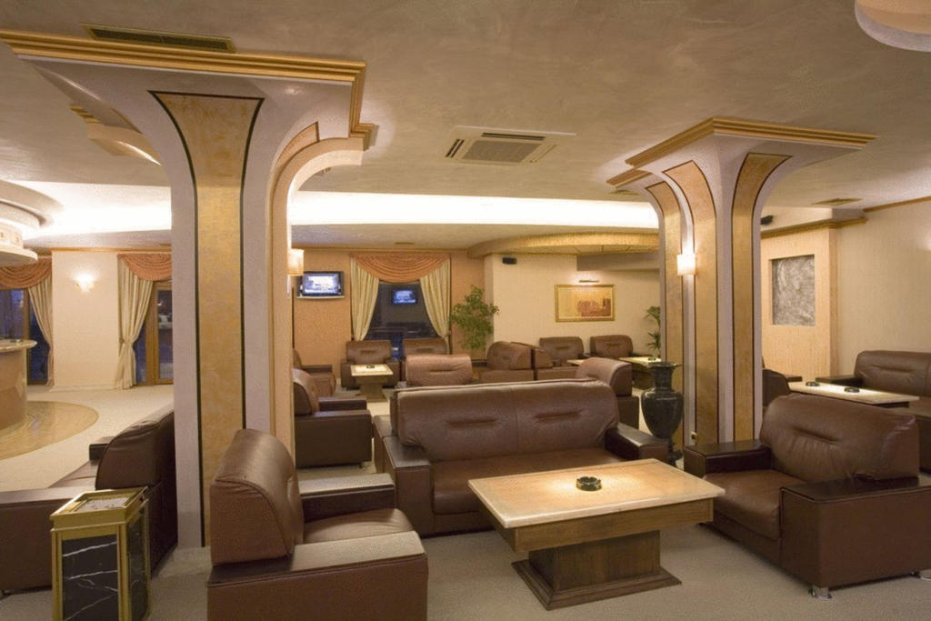 Hotel Mistral Balchik Extérieur photo